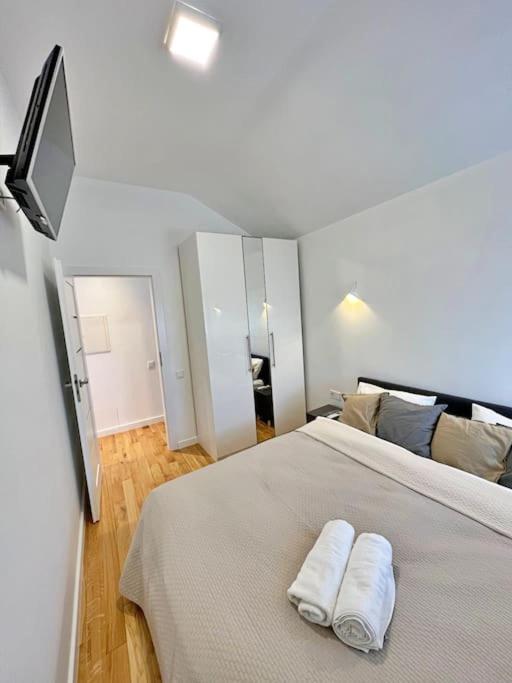 White 1 Bd Old Town Apartment By Hostlovers Kowno Zewnętrze zdjęcie