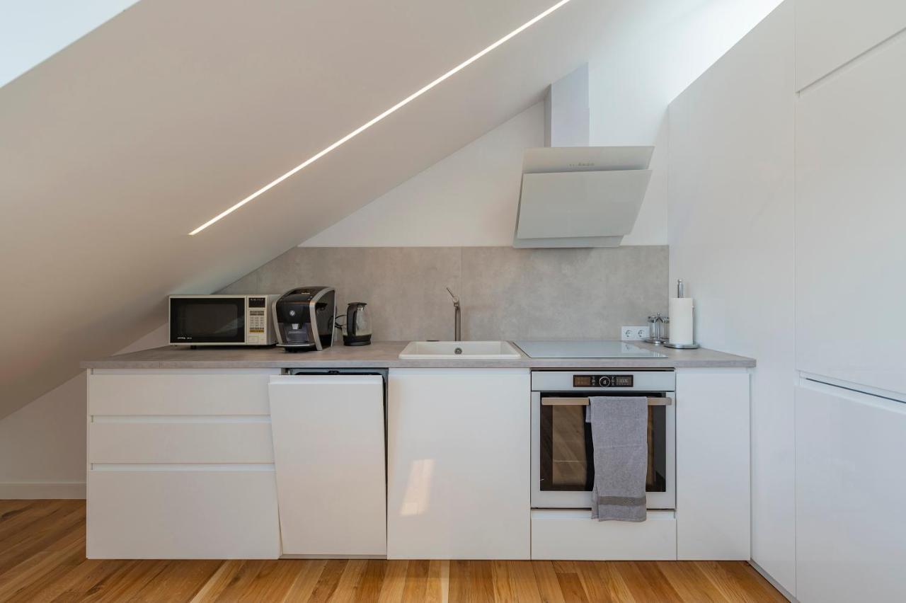 White 1 Bd Old Town Apartment By Hostlovers Kowno Zewnętrze zdjęcie
